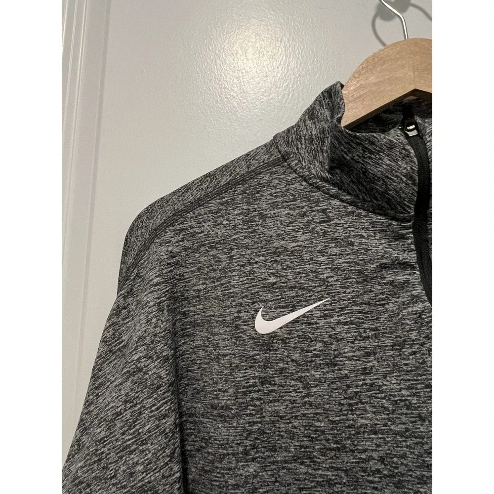 Nike Dri-FIT Element‎ Half-Zip Running 1/4 Zip Gray Women's Size Medium
